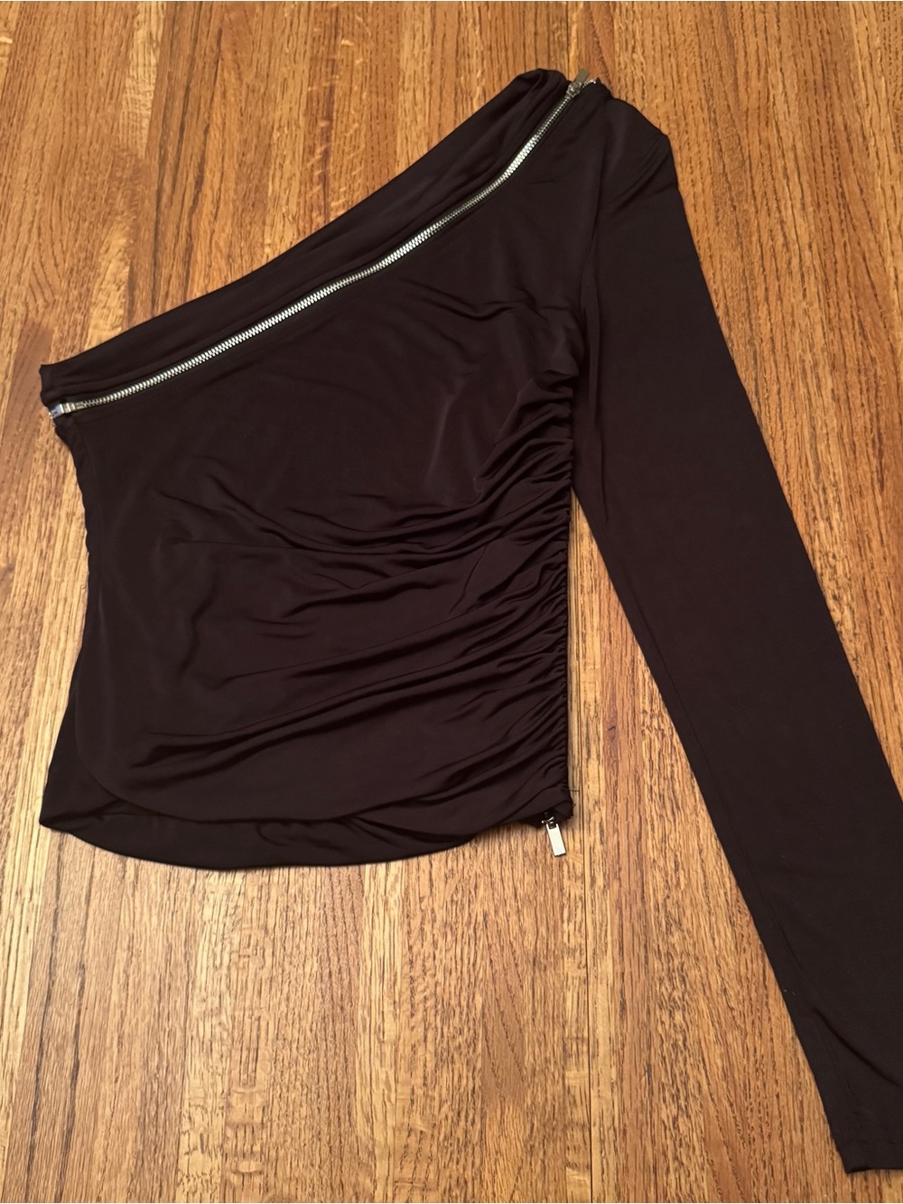 I.AM.GIA Black Asymmetrical One-Shoulder Zipper Top (XS)